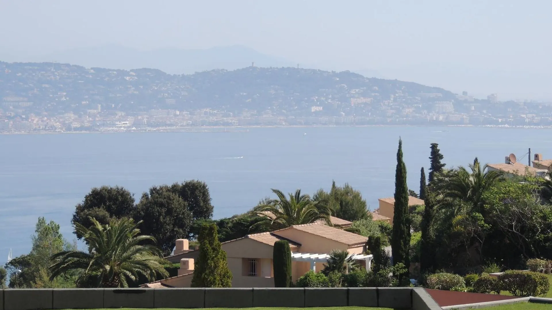 Apartment Appartement 4 Pers Vue Mer Baie De Cannes - Antibes Theoule-sur-Mer